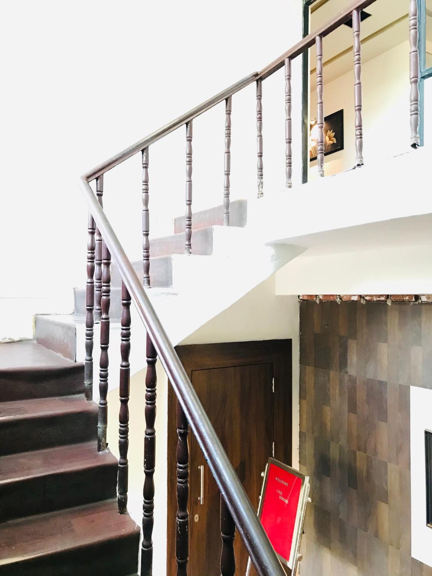 Liva Rooms Nashik Buitenkant foto