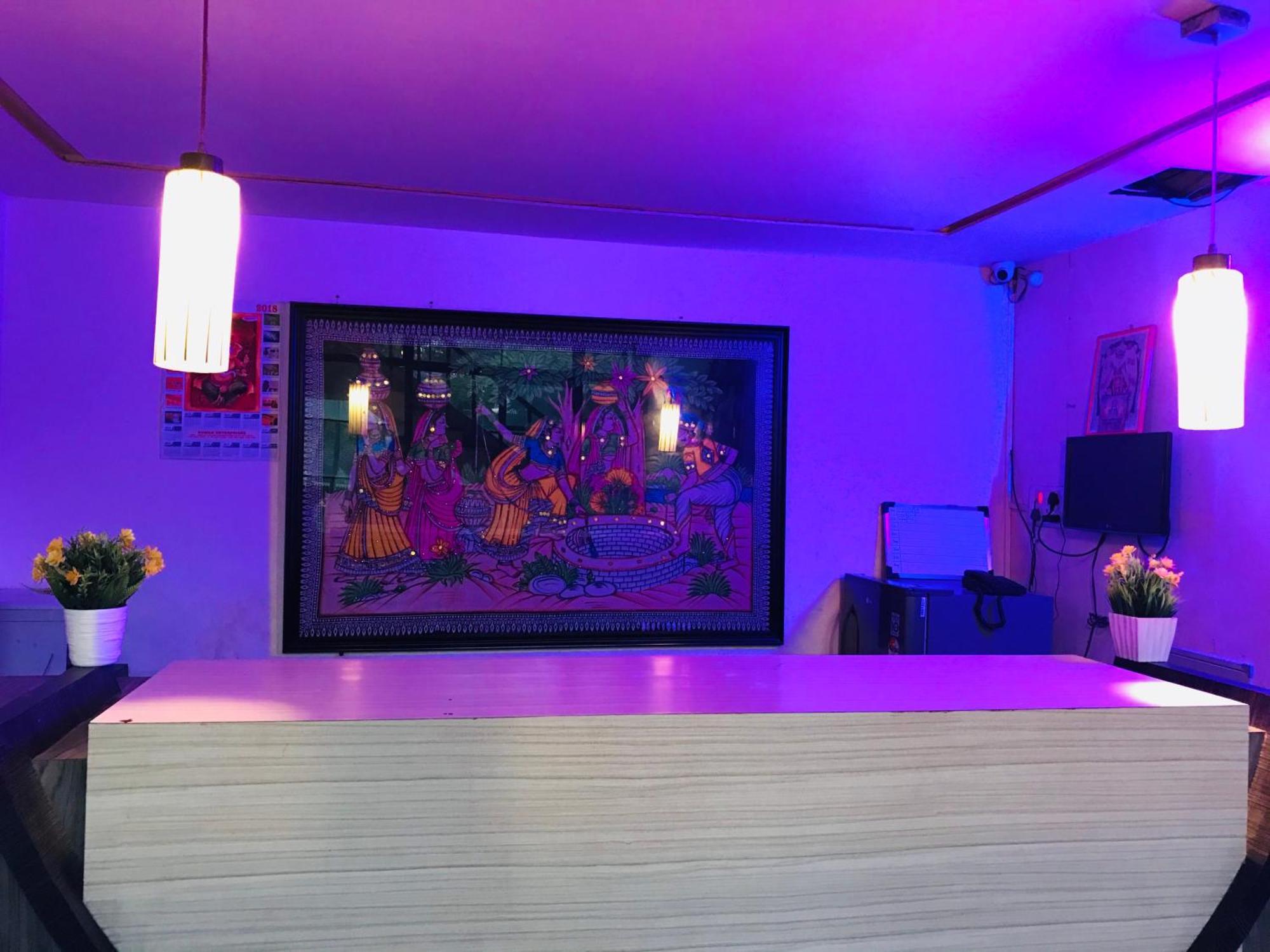Liva Rooms Nashik Buitenkant foto